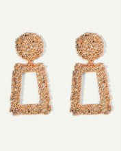Load image into Gallery viewer, ROSE GOLD EARRINGS
